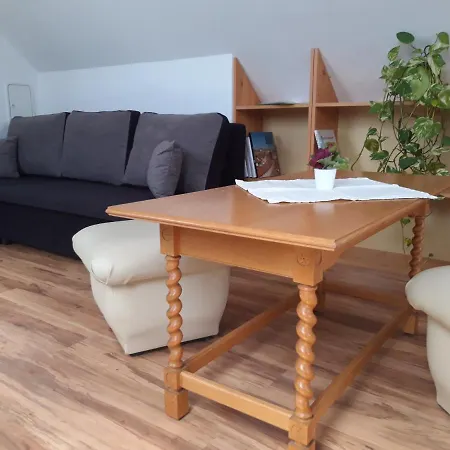 Csillagocska Apartman 게스트하우스 *